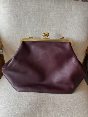 Coach Oversized Kisslock